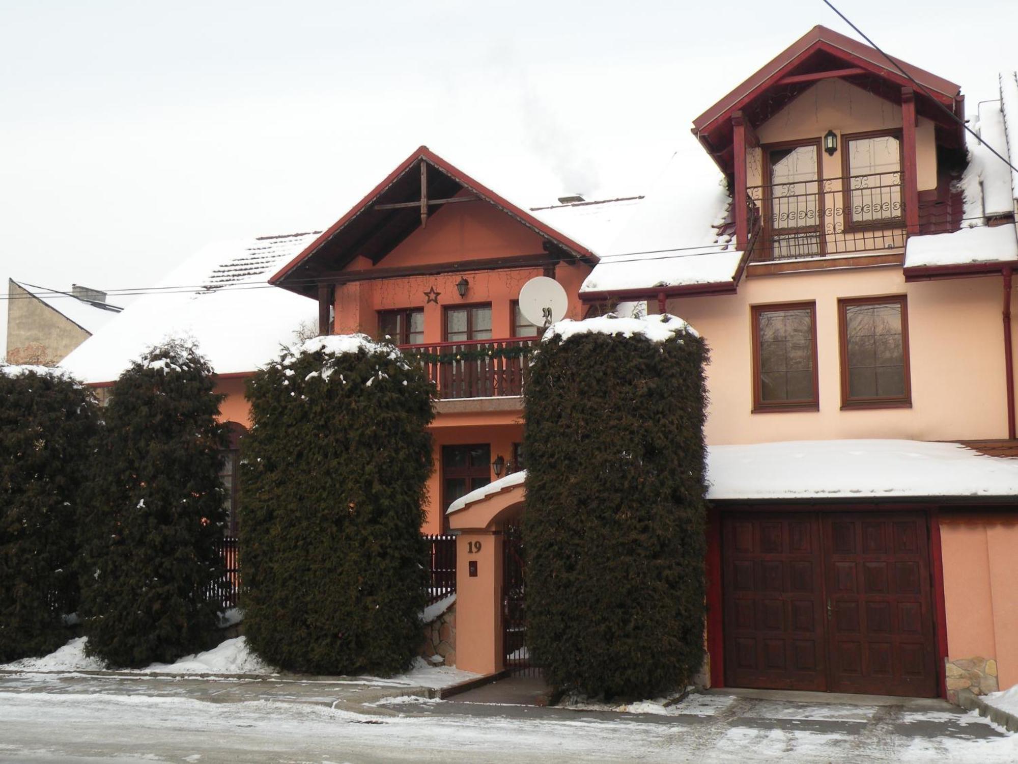 Bed and Breakfast Dom Pod Tujami à Cracovie Extérieur photo