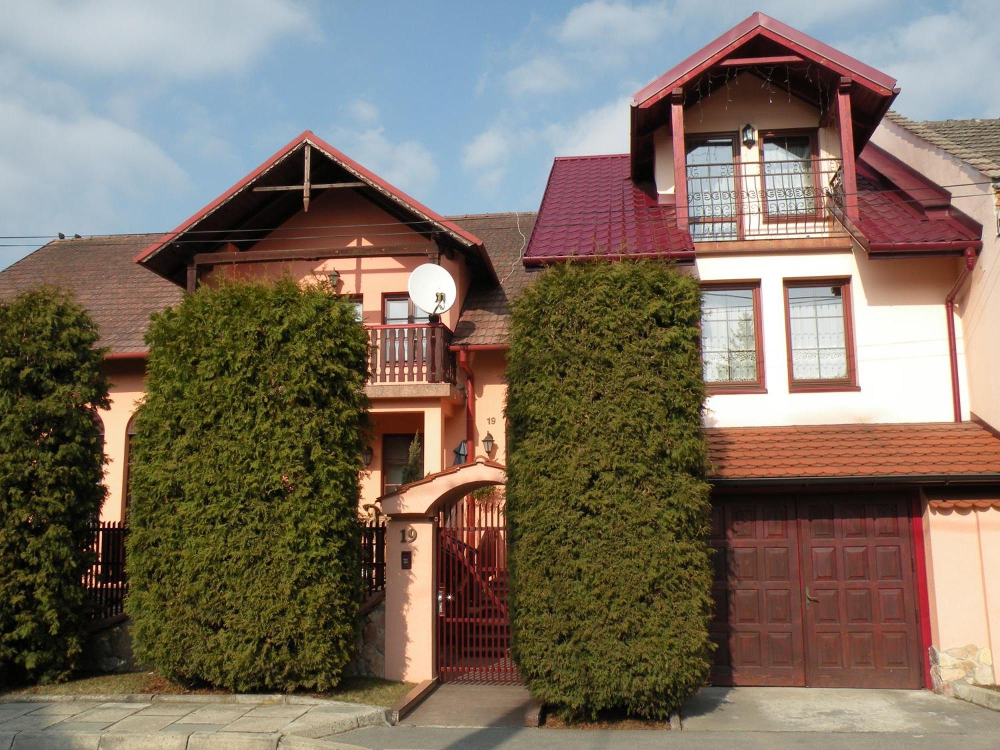 Bed and Breakfast Dom Pod Tujami à Cracovie Extérieur photo