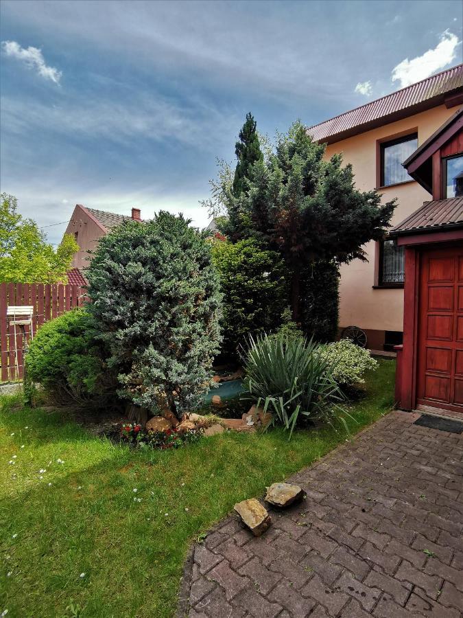 Bed and Breakfast Dom Pod Tujami à Cracovie Extérieur photo